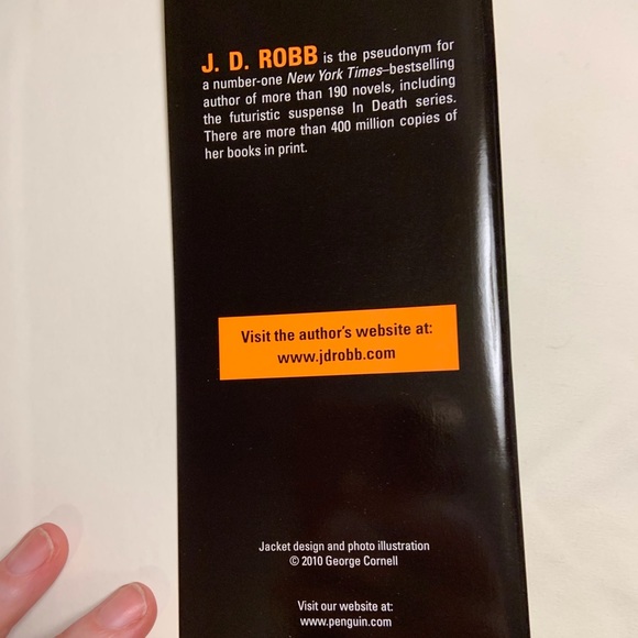 🦩Hardcover Fantasy in Death by JD Robb (Nora Roberts) - Picture 4 of 4